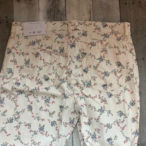 NWT LOFT Floral Modern Skinny White Jeans Sz 31 - 1217 - Picture 10 of 11